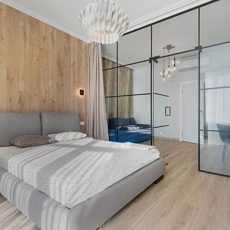 Sea Symphony Luxury 3-Bedrooms Apartment Odesa Exterior photo