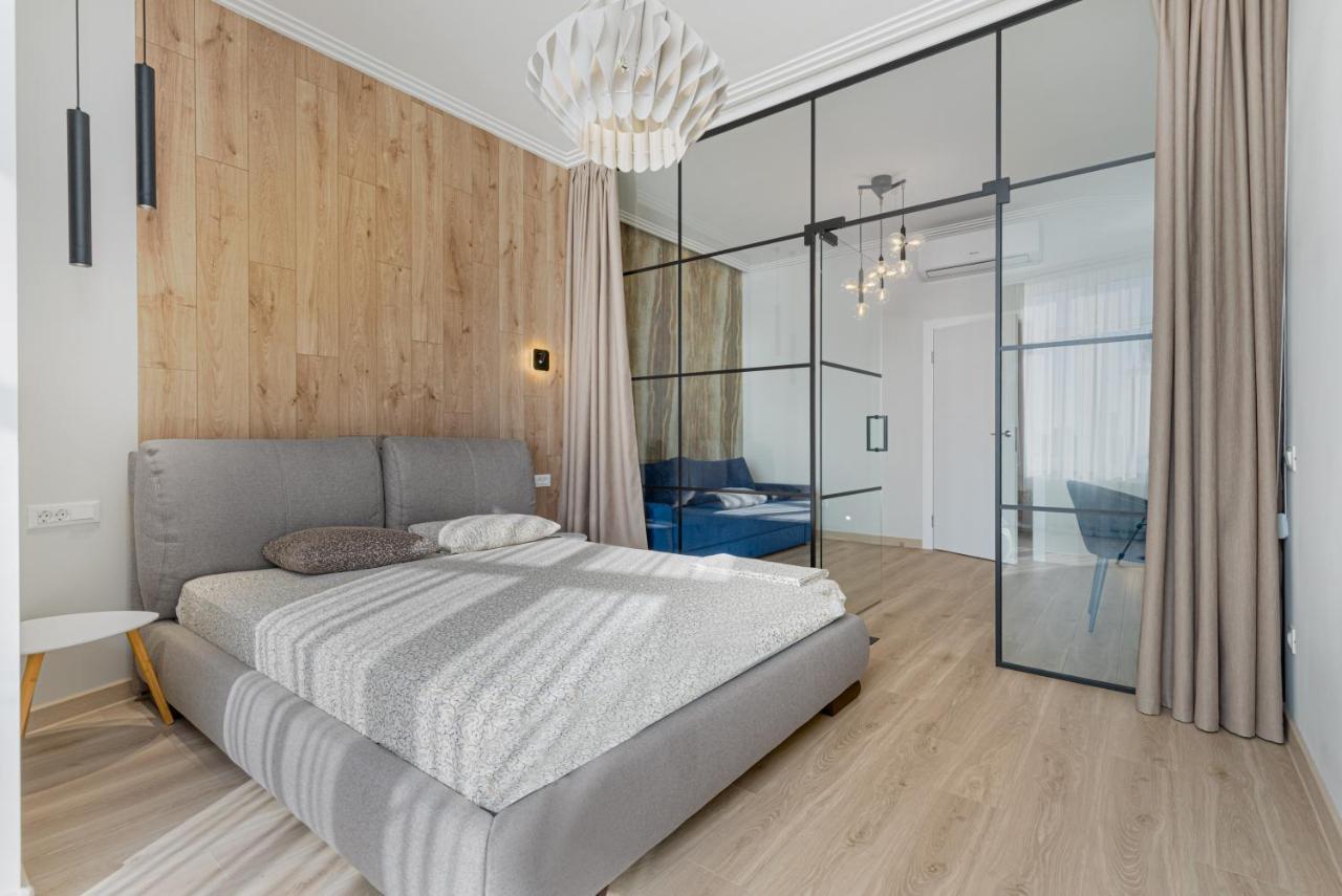 Sea Symphony Luxury 3-Bedrooms Apartment Odesa Exterior photo